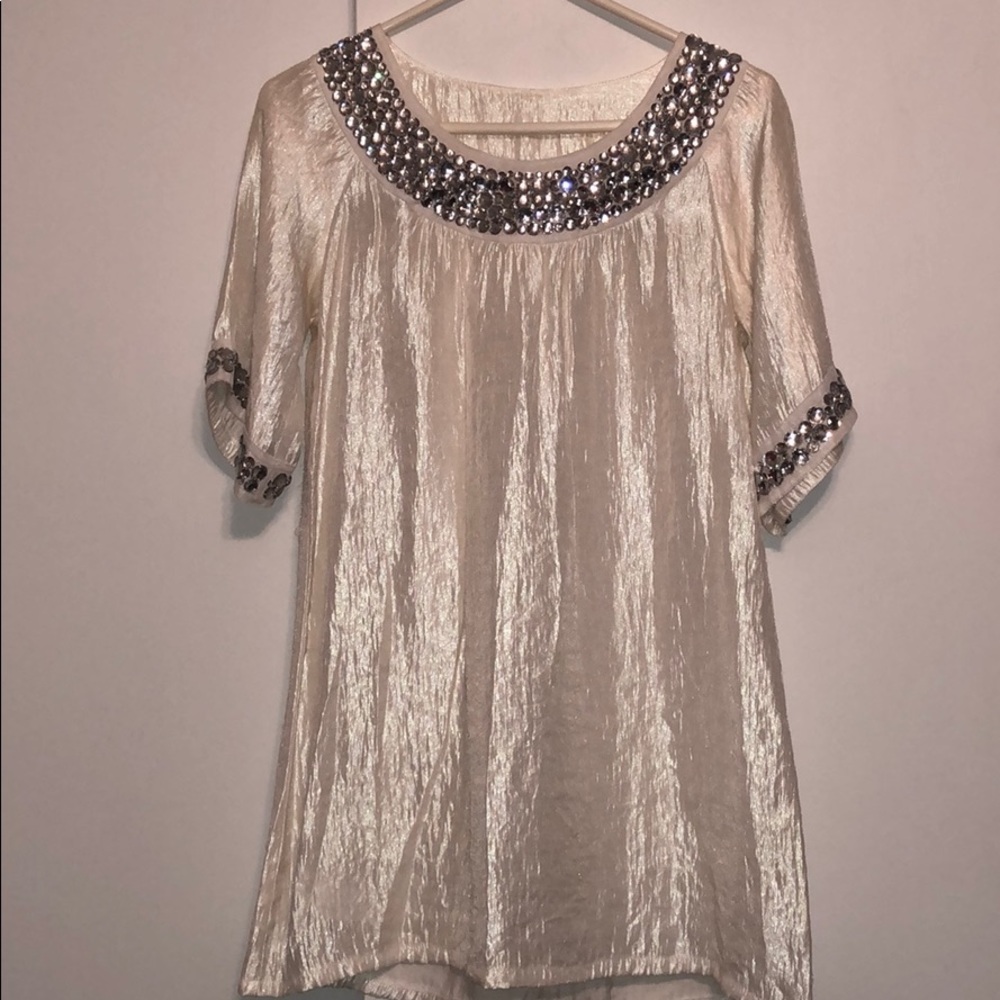 Shimmery pearl dress with diamond stones